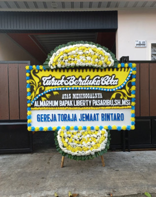 Papan Bunga Duka di Majapahit